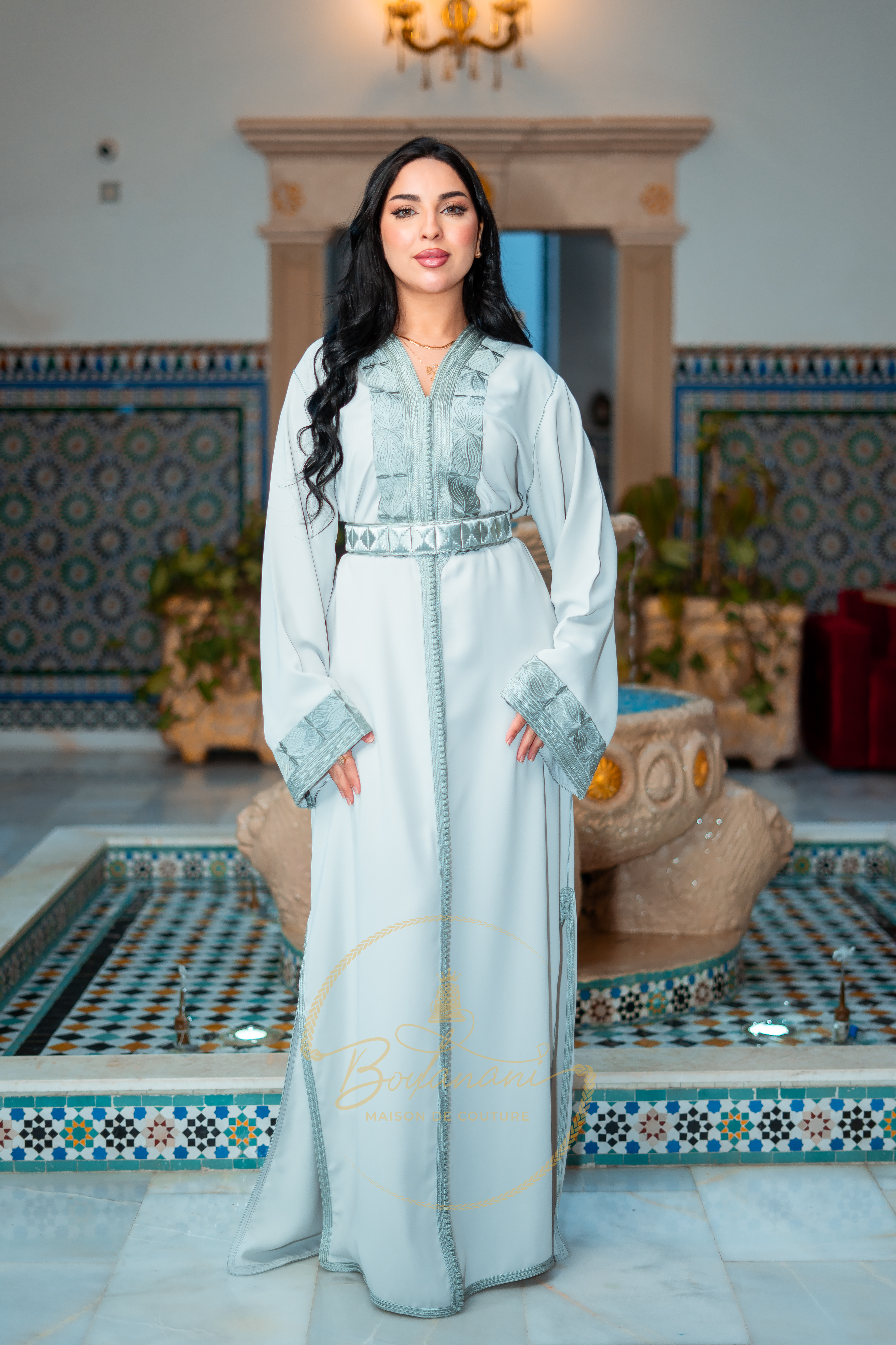 Caftan Ceinturé Bleu Ciel en Crêpe Premium